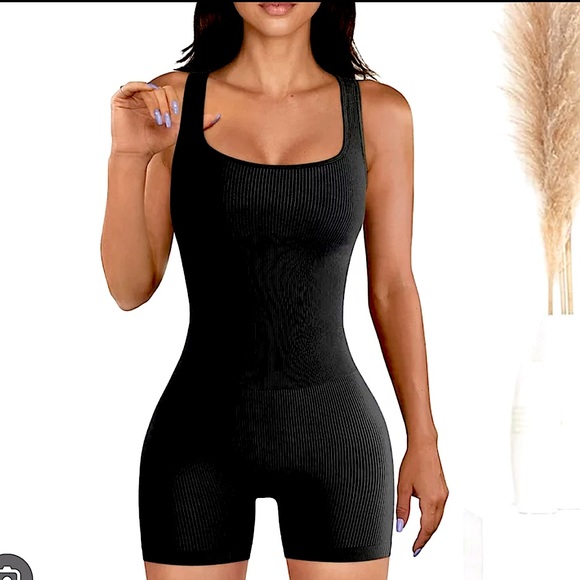 Black seamless bodysuit - Picture 4 of 4